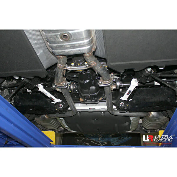 Ultra Racing Hyundai Genesis (DH) 3.8 V6 15-16 (4WD) Rear Lower Side Bar URKR-RS4-2752P
