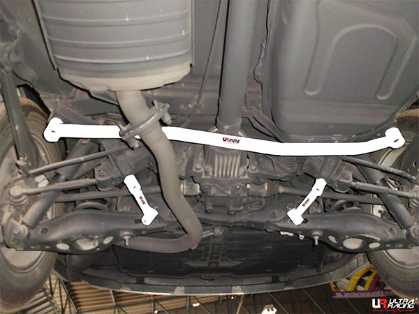 Ultra Racing Toyota Vanguard (XA30) 2.0 2WD 05-12 UltraRacing 4-Point Rear Lower Bar (3530P) URTH-RS4-3530P