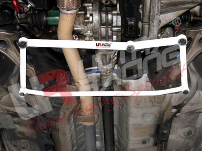 Ultra Racing Mitsubishi EVO 4/5/6 UltraRacing 5-Point Front H-Brace UR-LA5-1004