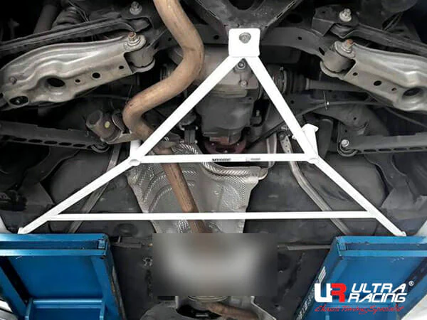 Ultra Racing BMW 3 Series (E90) Rear Lower Brace URTW-RL5-2962