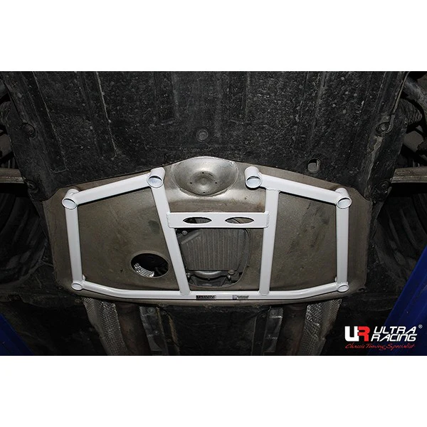 Ultra Racing BMW 5 Series (F10) Front Lower Brace URKR-LA6-3066