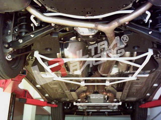 Ultra Racing Lexus GS (S190) Rear Lower Brace URRL6-172