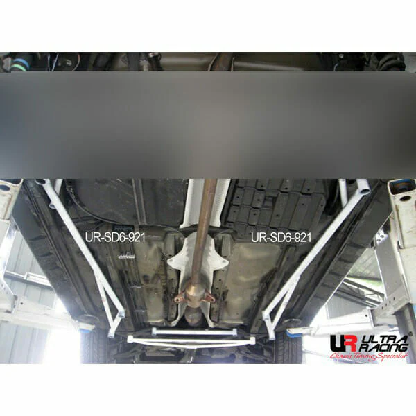 Ultra Racing Toyota Wish (AE10) 1.8/2.0 03-09/Wish 1.8/2.0 09-17 2WD UltraRacing 6-Point Rear Torsion Bar (921P) UR-SD6-921P